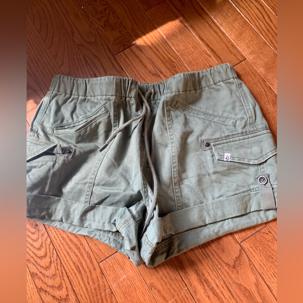 Volcom Green Cargo Shorts Relaxed Fit